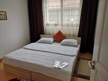 Фото номера Апартаменты с 2 спальнями Загородные дома Casa Cu Flori г. Mihai Viteazu 3